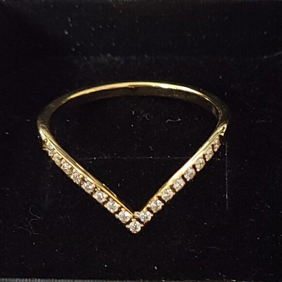Women's Gold Dainty Chevron Promise Ring - Promise Ring For Girls - Picture 7 of 8